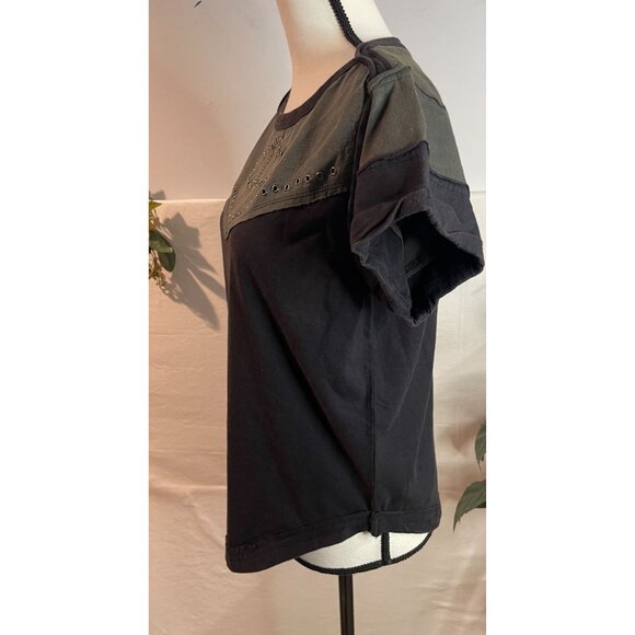 We The Free Black & Green Short Sleeve Top With Grommet Heart Design Size Small - Picture 4 of 16